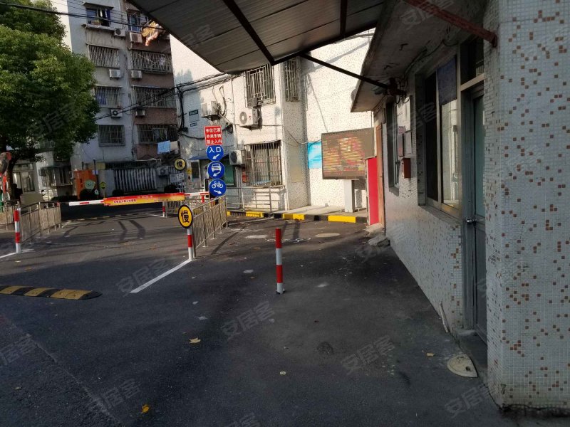 高昌路105弄小区 