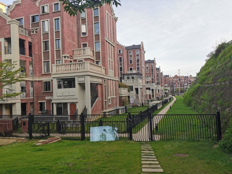 融侨观邸(别墅),厦蓉高速,近金鸡路-龙岩融侨观邸(别墅)二手房,租房