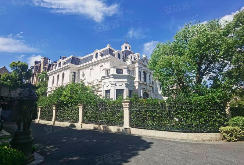 亚洲十大豪宅之一 独栋城堡式的别墅 般的家居生活,远洋博堡二手房