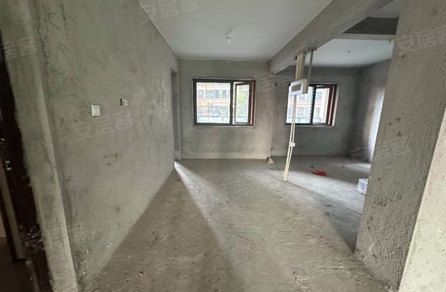 宝龙世家(新塘)3室2厅110.87㎡67万二手房图片