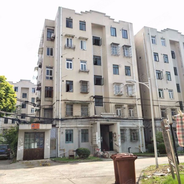 金桥新村四街坊长岛小区 