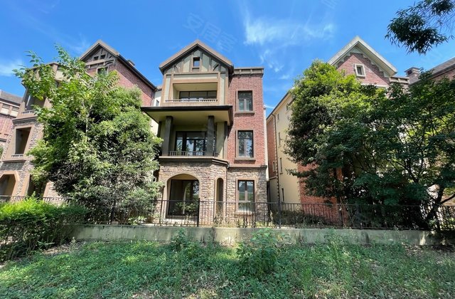 龙湖悠山郡3室4厅320.5㎡350万二手房图片