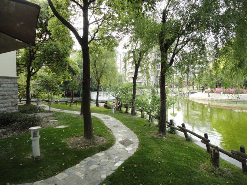 金色维也纳金樽花园 