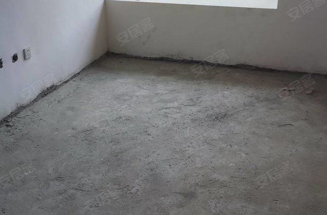 龙吟水郡3室2厅124㎡93万二手房图片