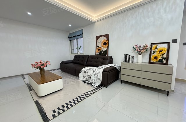 万金时代广场3室2厅136.4㎡86.9万二手房图片