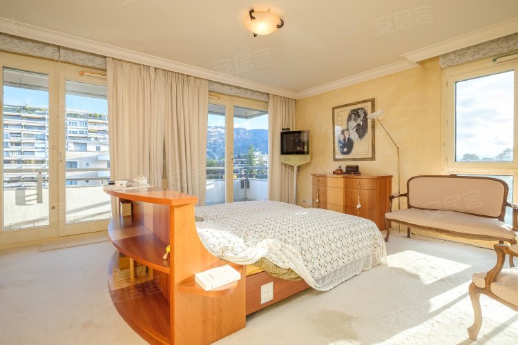 瑞士日内瓦州日内瓦约¥2986万Bright family apartment in the heart of Champel二手房公寓图片