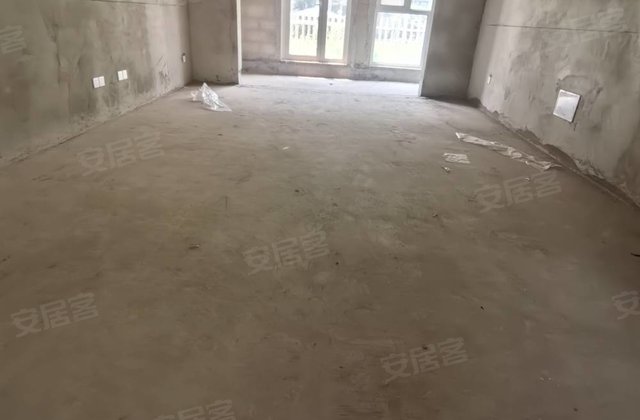 海棠苑4室2厅168㎡119.8万二手房图片