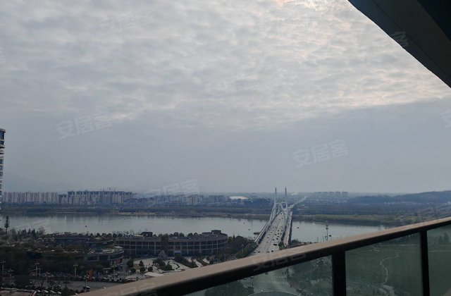 吾悦公馆3室2厅114.5㎡80万二手房图片