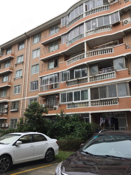 闵行汇龙花苑(公寓住宅)