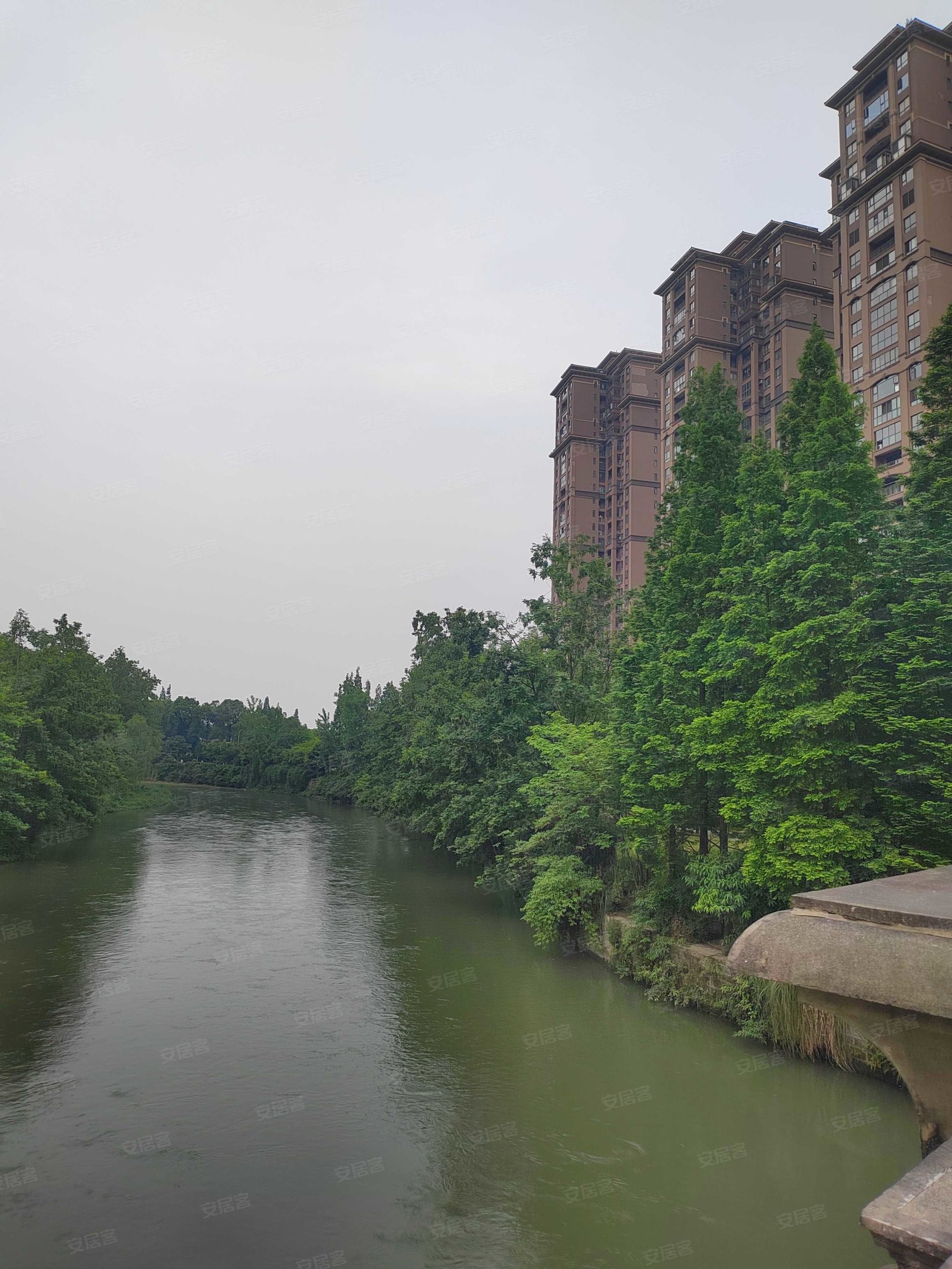 成都房产网>成都二手房>温江二手房>万春镇二手房>鹭湖宫5区>1650