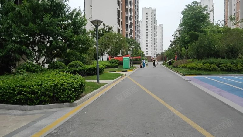 阳光100阿尔勒莱蒙湖畔