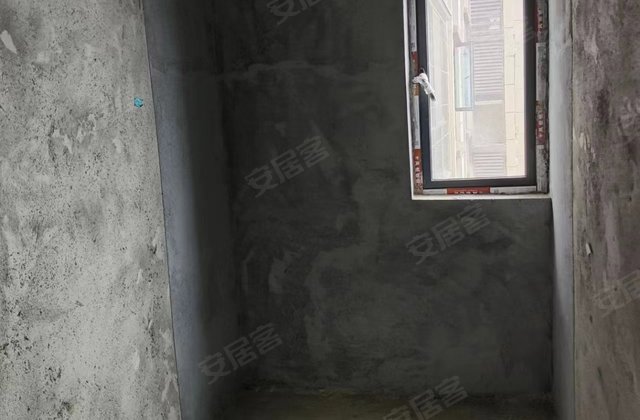 中欣国际3室2厅144㎡60万二手房图片