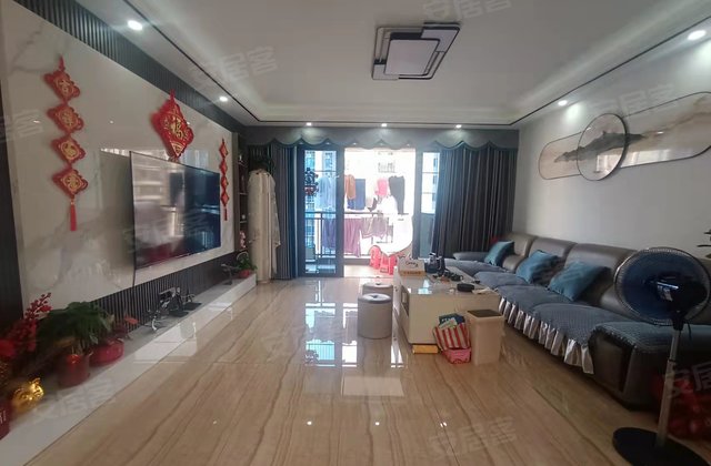 碧桂园华附凤凰城4室2厅142㎡138万二手房图片