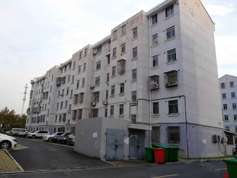 思凡花苑一街坊 