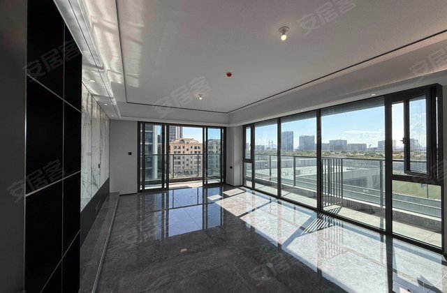 云上府4室2厅178㎡233万二手房图片