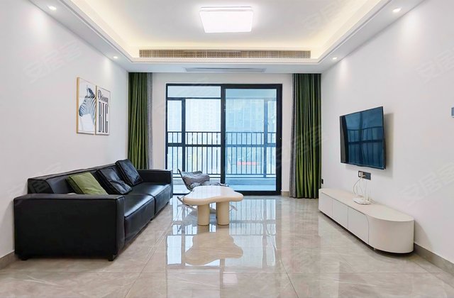 金富湘江悦城 4房双卫格局 正地铁 精装可拎包入住 次新房