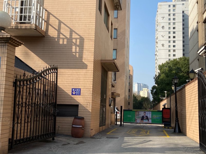 总统公寓,华山路868弄