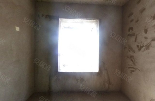 雍福园3室2厅135.36㎡42万二手房图片