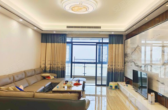 碧桂园凤凰湾晴澜苑4室2厅184㎡198万二手房图片