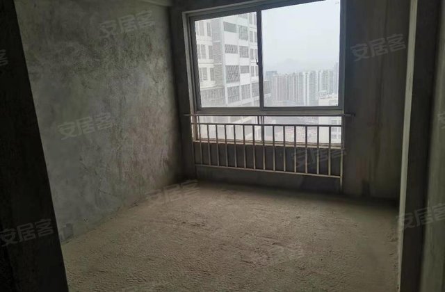 滨江园3室2厅104㎡33.8万二手房图片