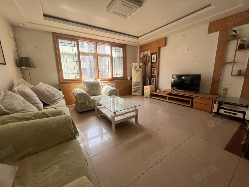 坑已挖准备装电梯滨河新村双气大三室单价六千多急卖房