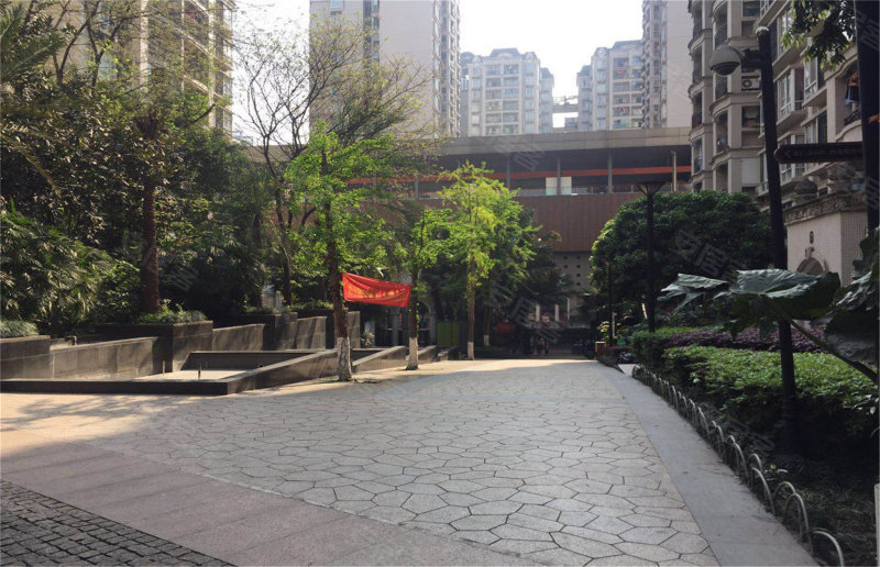 保利香槟花园(b区)