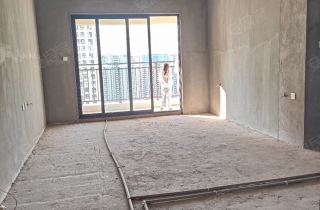 中梁国宾府3室2厅104㎡32万二手房图片