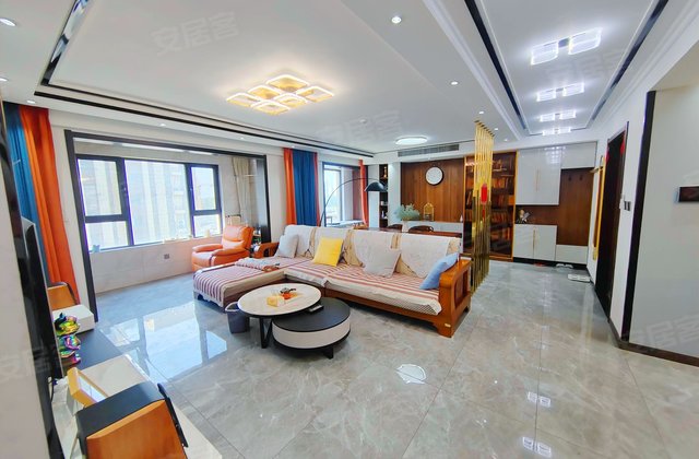 世茂摩天城3室2厅147.92㎡138万二手房图片