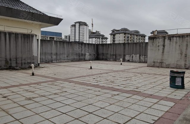 明聚东方5室2厅195㎡87万二手房图片
