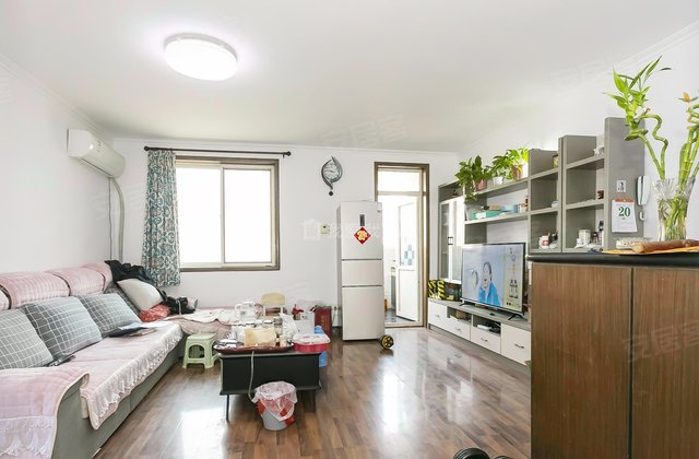 名佳花园(一区)1室1厅61㎡150万二手房图片