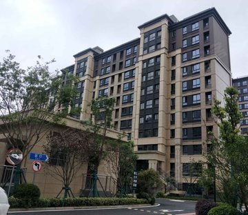 保利玲珑公馆