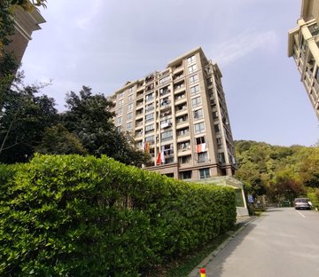 五月香山(公寓住宅)