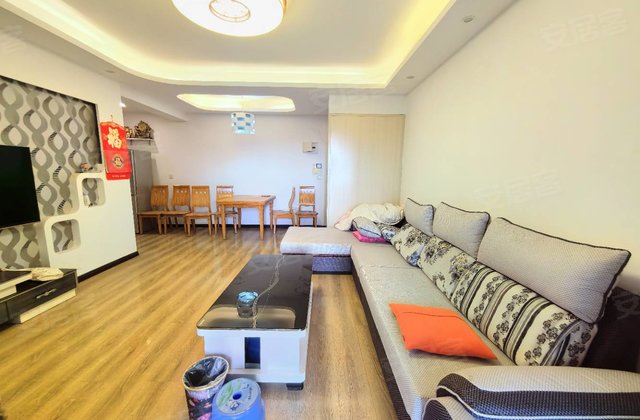 新西南国际花园3室2厅108㎡39万二手房图片