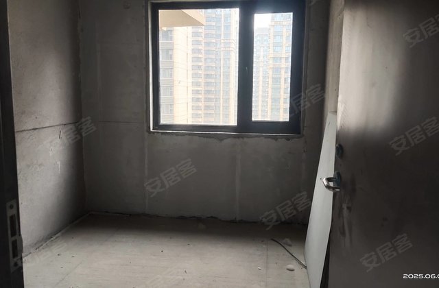 恒大悦府3室2厅126㎡105万二手房图片