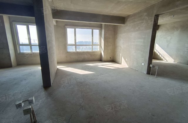 盛隆岭秀城3室2厅133㎡84.6万二手房图片