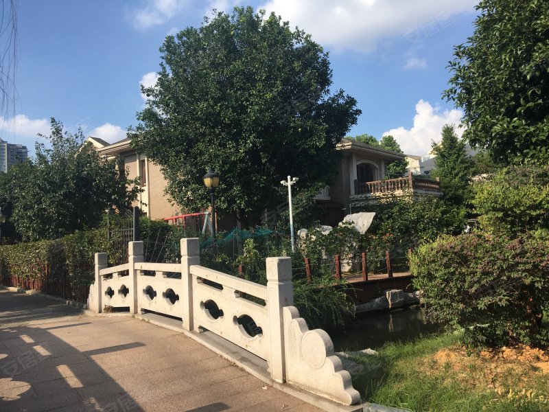 山水湖滨花园(别墅),金城西路266号-无锡山水湖滨花园(别墅)二手房
