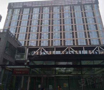 朝外大街,日坛国际公寓,东向一居,高层坐览国贸,全新装修