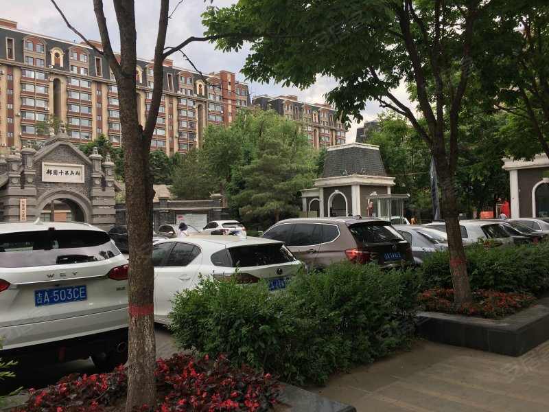 御翠豪庭尚府(一期),亚泰大街7499号-长春御翠豪庭尚府(一期)二手房