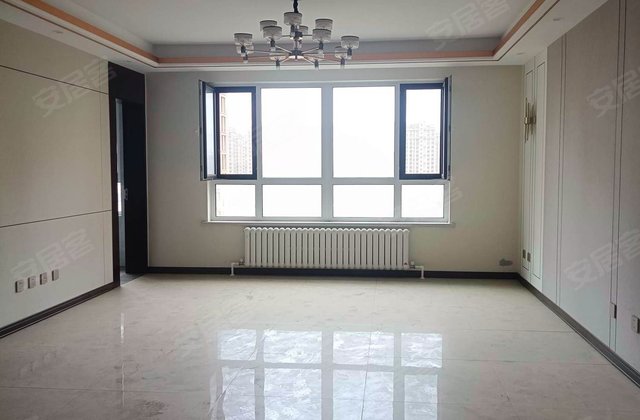 盛元名府4室2厅200㎡148万二手房图片