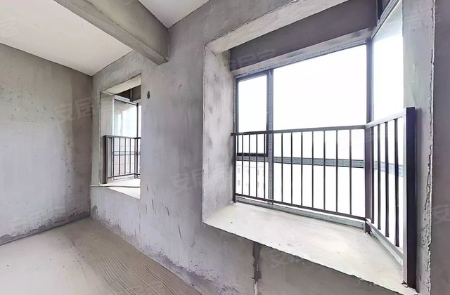 璞玥湾4室2厅130㎡63.6万二手房图片