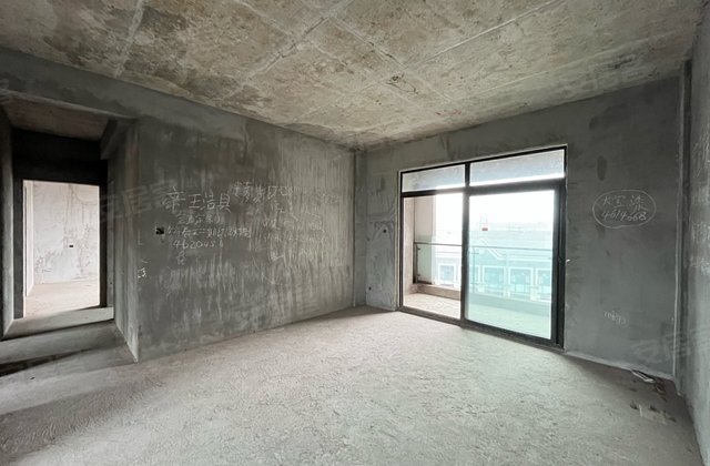 滨江壹号3室2厅115㎡54.8万二手房图片