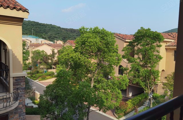 香山壹境4室2厅288㎡300万二手房图片