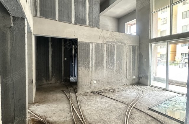 万家园枫桥水岸5室2厅220㎡78万二手房图片