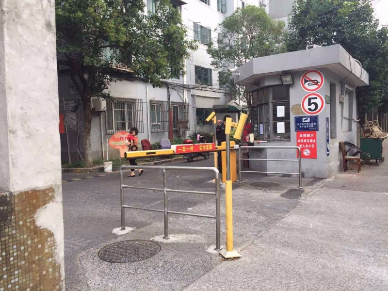 金杨新村六街坊 