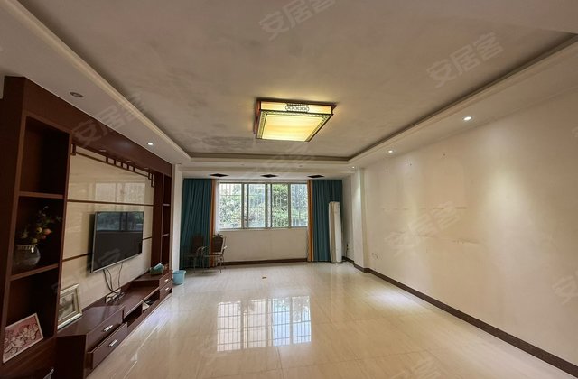 市农业农村局宿舍4室2厅157㎡75.9万二手房图片