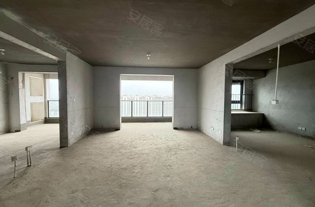 东城壹号院4室2厅143㎡125.8万二手房图片