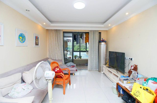 保利香槟国际3室2厅99.64㎡169万二手房图片