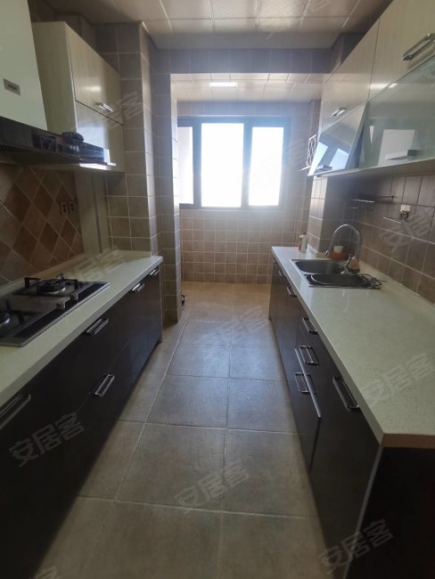 海悦公馆三室通透户型老本带车位仅售165万看房方便