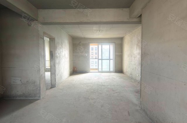 中央名府3室2厅124㎡92万二手房图片
