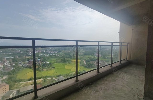 名豪尚品3室2厅86㎡29.5万二手房图片